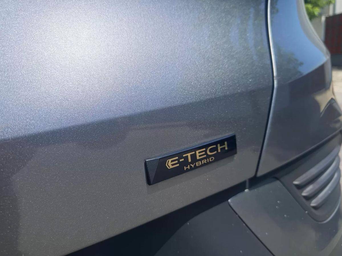 renault-arkana-2022-hibrido-a-gasolina-1598cc