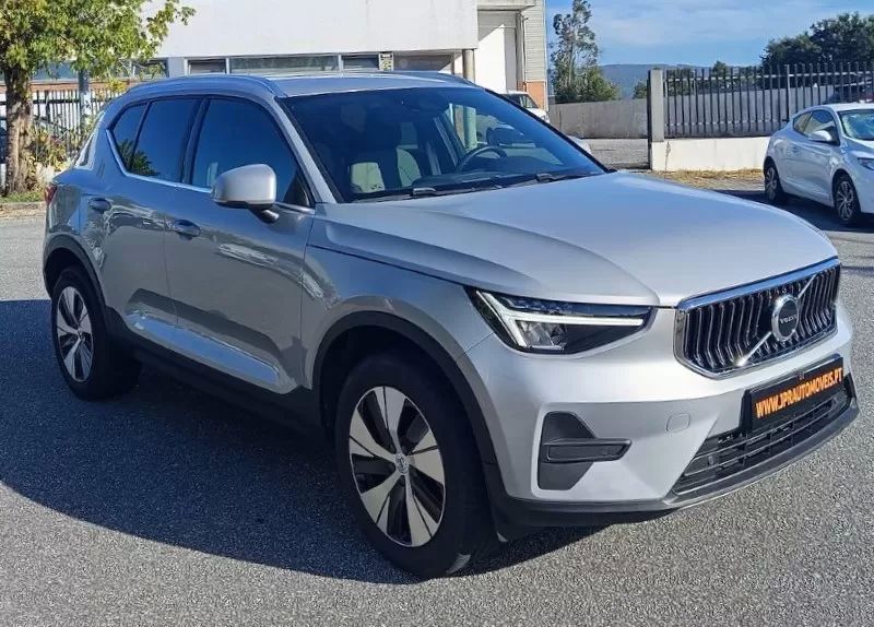 volvo-xc40-2023-hibrido-1477cc