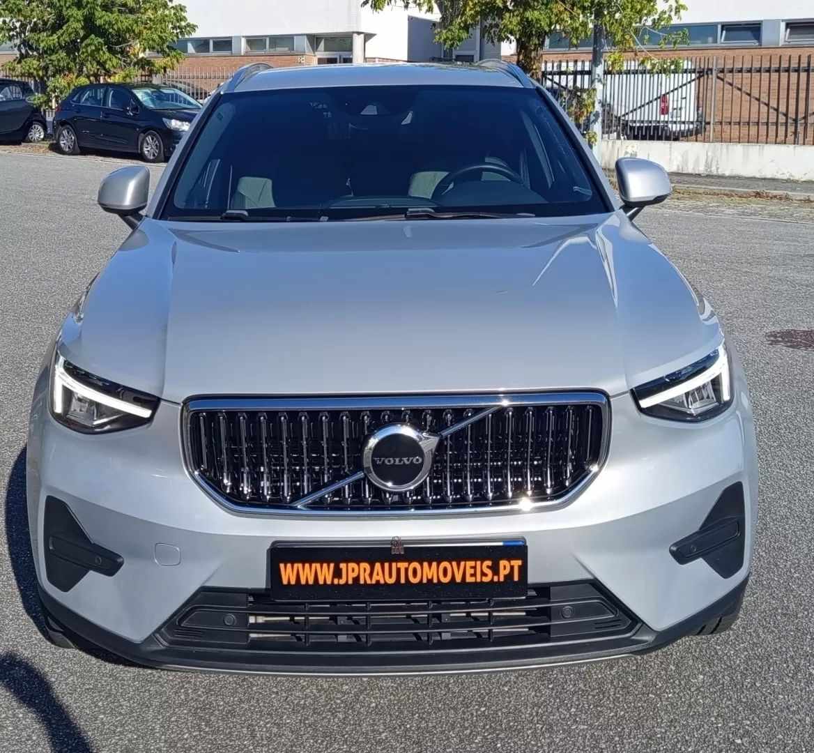 volvo-xc40-2023-hibrido-1477cc