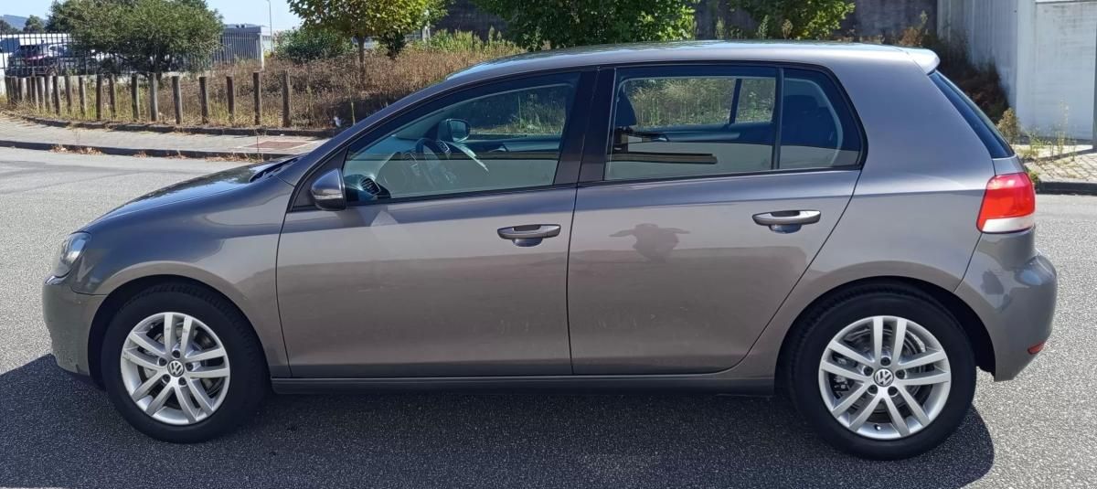 volkswagen-golf-2010-diesel-1598cc