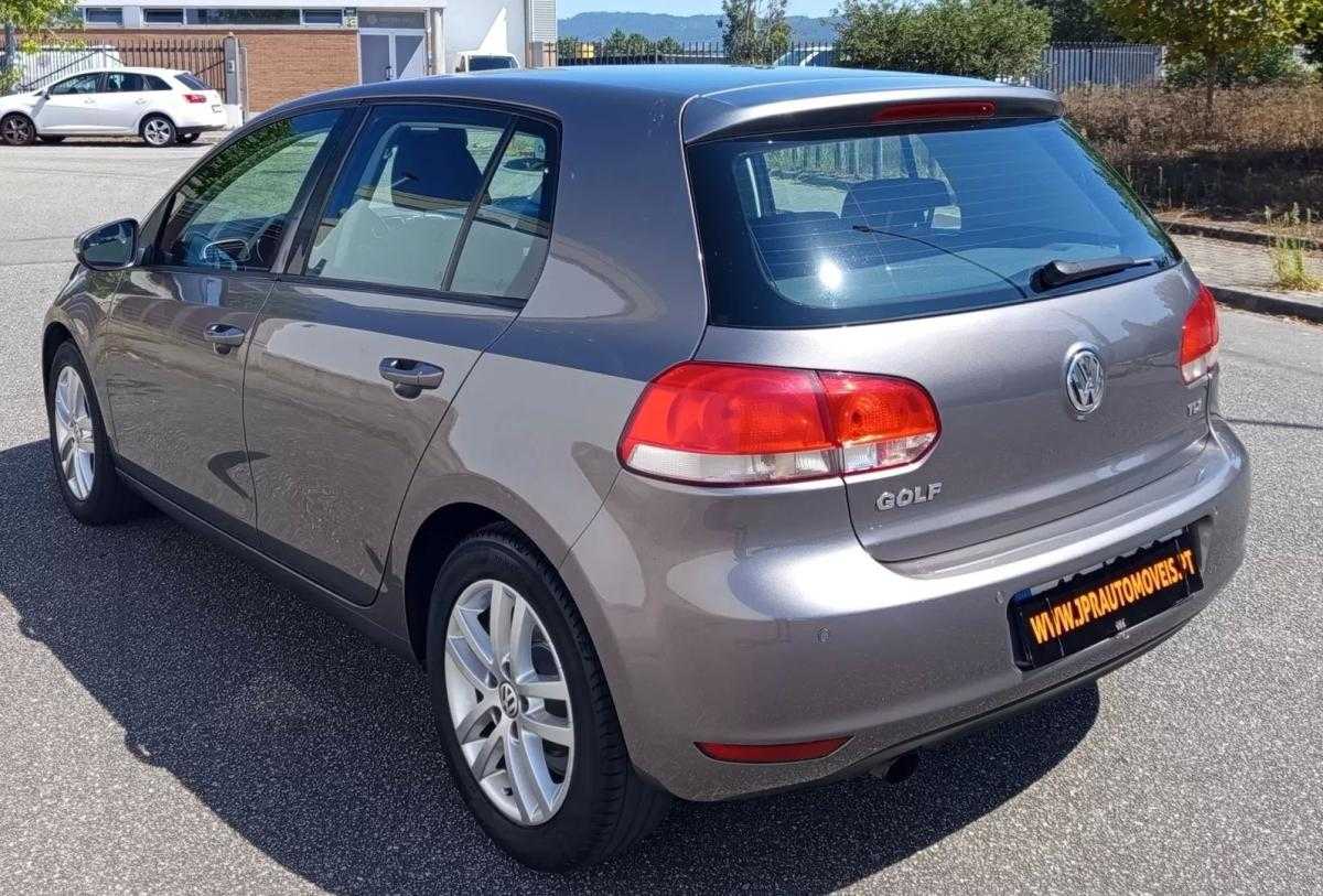 volkswagen-golf-2010-diesel-1598cc