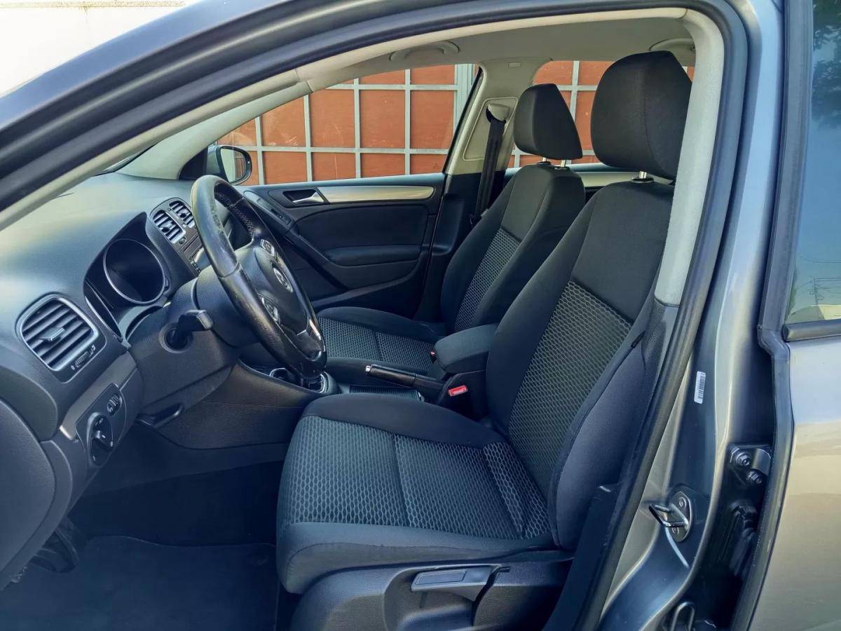 volkswagen-golf-2010-diesel-1598cc