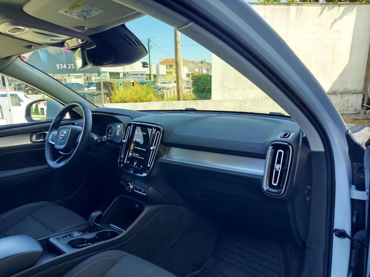 volvo-xc40-2022-hibrido-1477cc