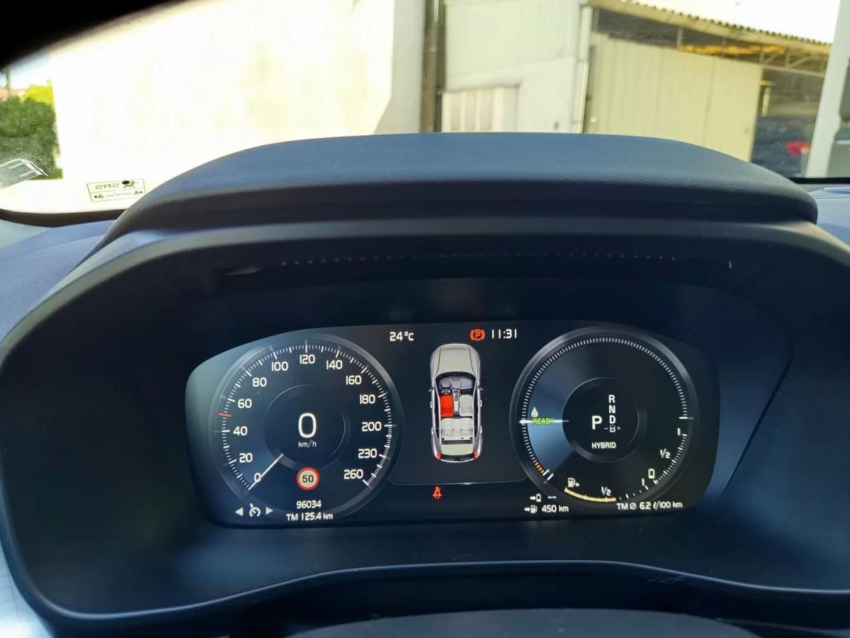 volvo-xc40-2022-hibrido-1477cc