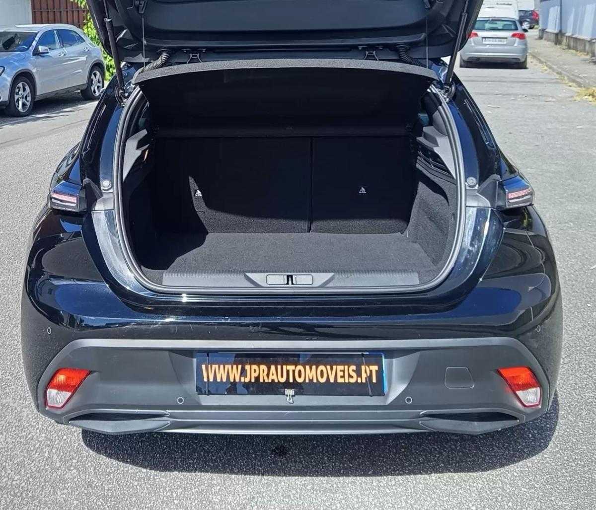 peugeot-308-2023-hibrido-1598cc