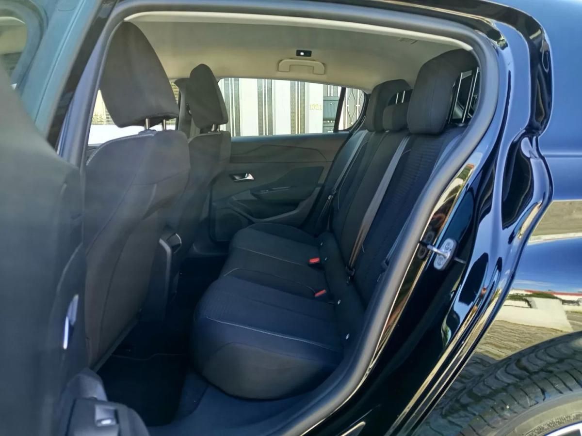peugeot-308-2023-hibrido-1598cc