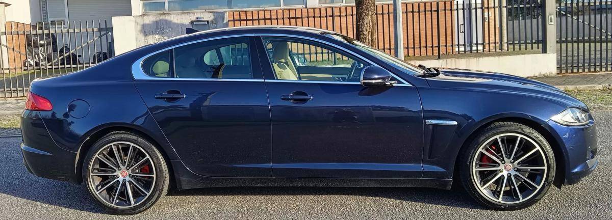 jaguar-xf-2014-diesel-2179cc