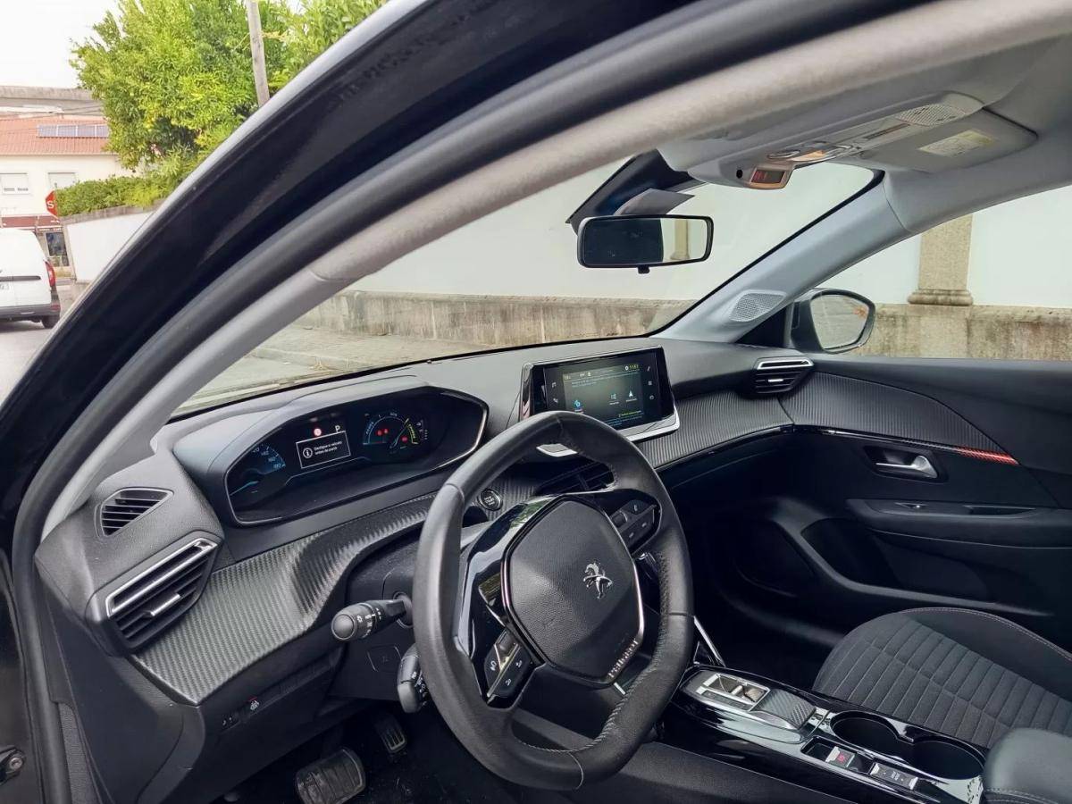 peugeot-e-208-2023-eletrico-0cc