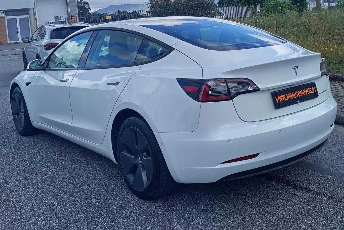 tesla-model-3-2021-eletrico-200cc