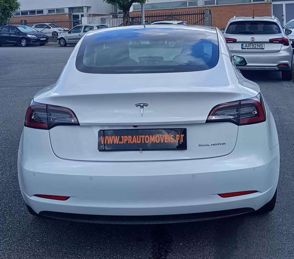 tesla-model-3-2021-eletrico-200cc