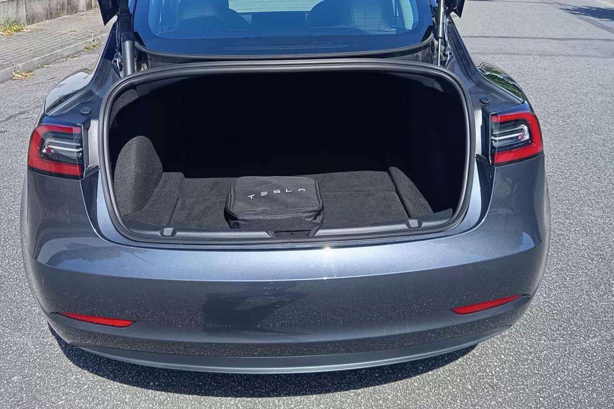 tesla-model-3-2022-eletrico-200cc