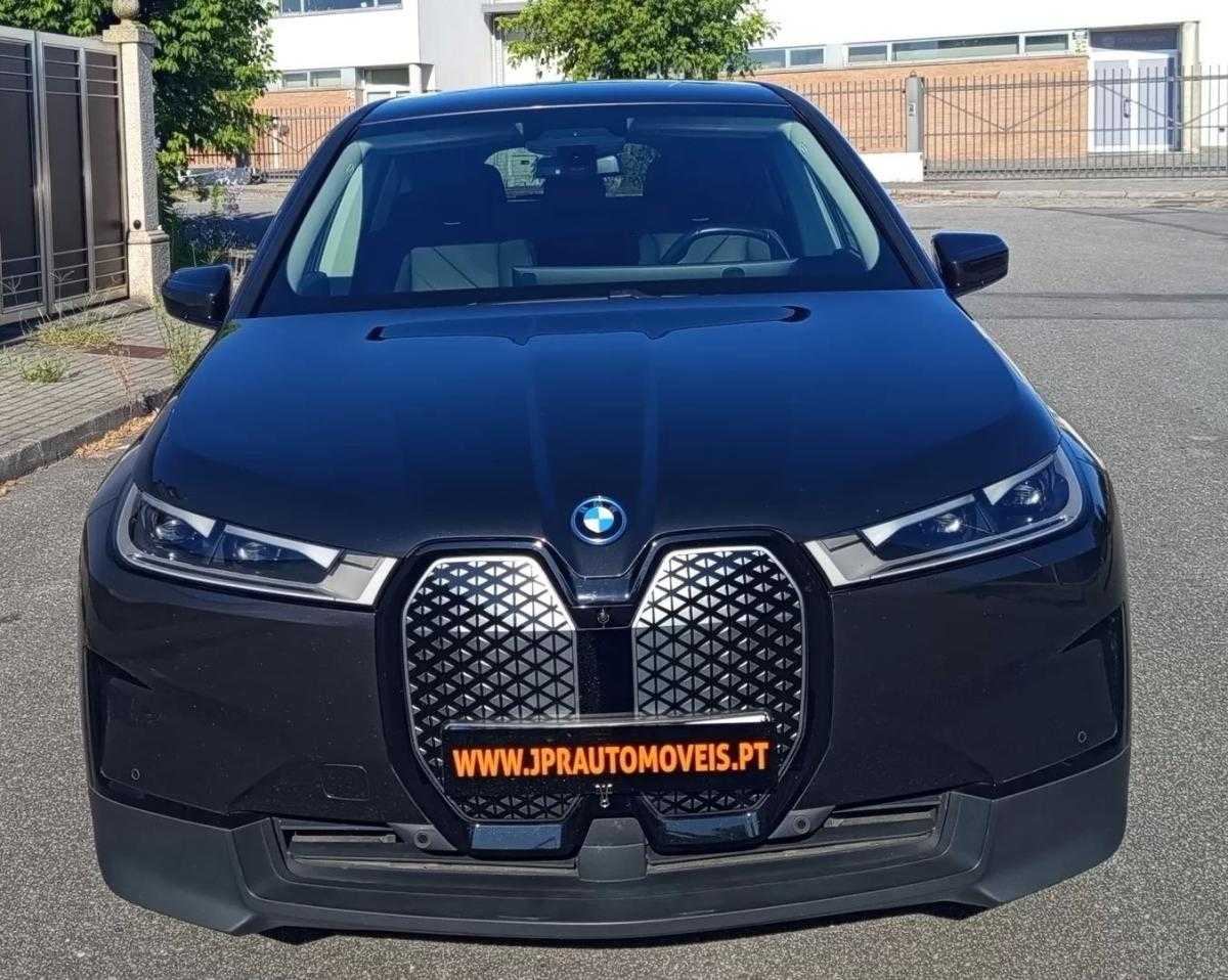 bmw-ix-2022-eletrico-200cc