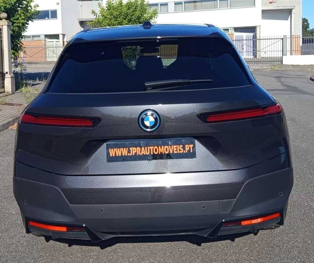 bmw-ix-2022-eletrico-200cc
