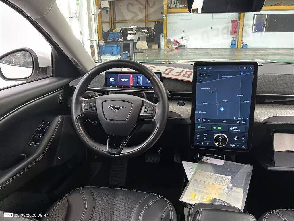 ford-mustang-mach-e-2021-eletrico-0cc