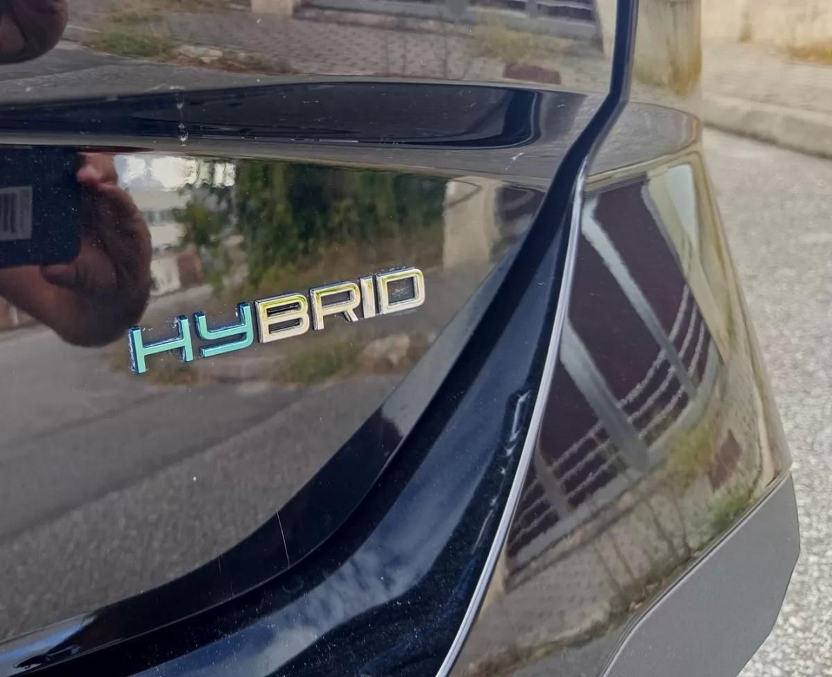 peugeot-308-sw-2022-hibrido-1598cc