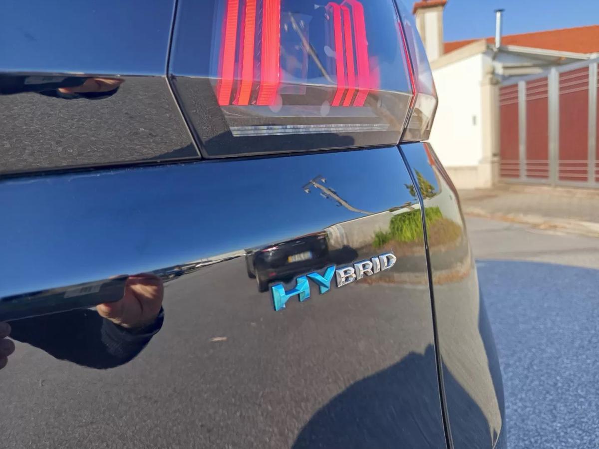 peugeot-3008-2022-hibrido-1598cc