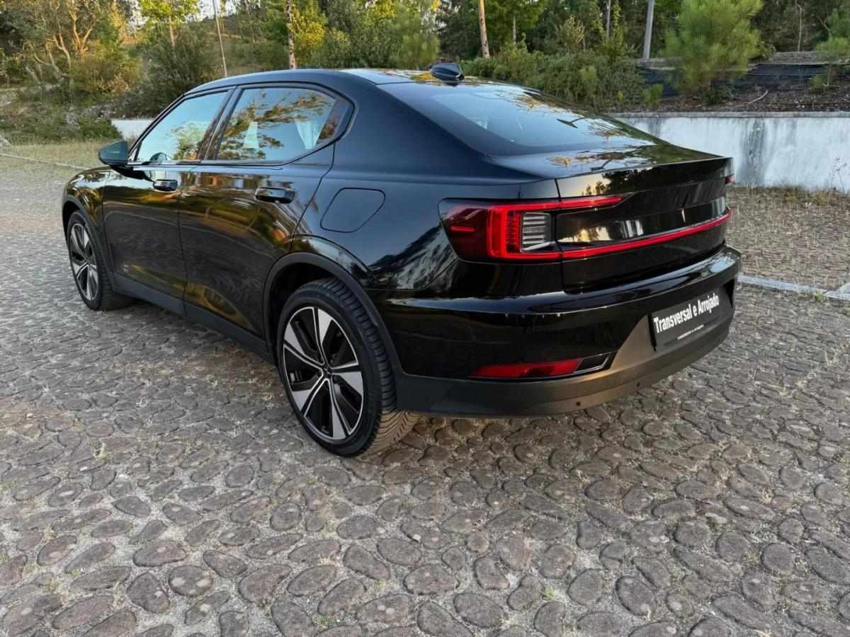 polestar-2-2022-eletrico-200cc