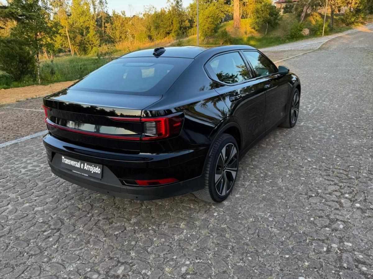 polestar-2-2022-eletrico-200cc
