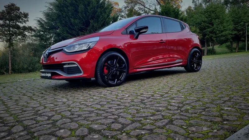 renault-clio-2014-gasolina-1618cc