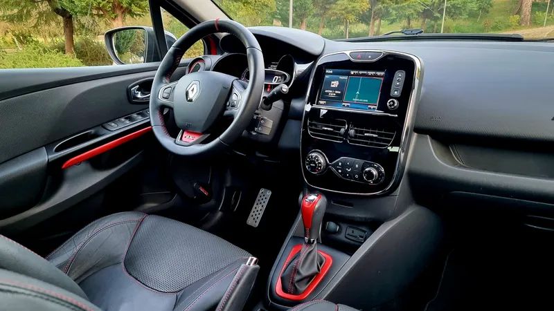 renault-clio-2014-gasolina-1618cc
