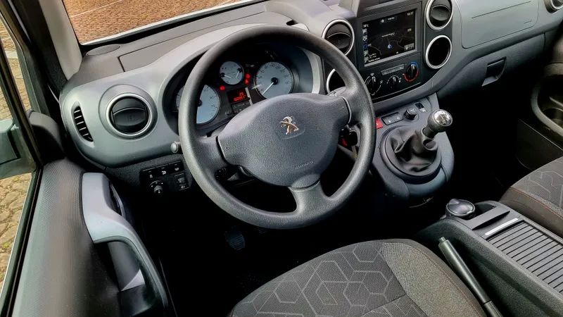peugeot-partner-2018-diesel-1560cc