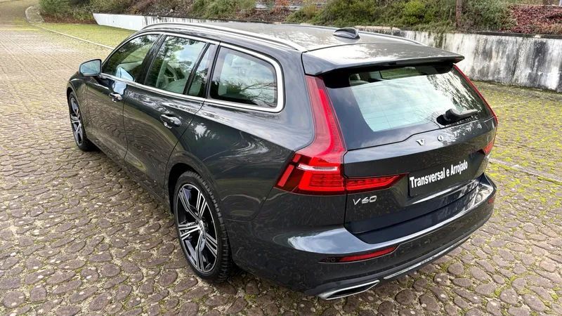 volvo-v60-2020-diesel-1969cc