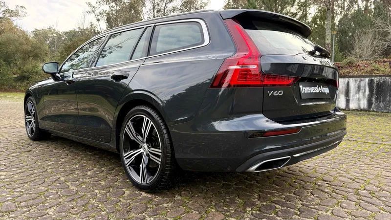 volvo-v60-2020-diesel-1969cc
