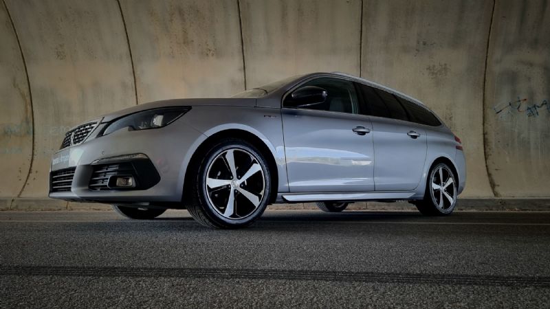 peugeot-308-sw-2018-diesel-1499cc