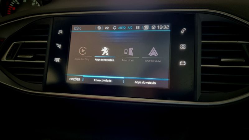 peugeot-308-sw-2018-diesel-1499cc