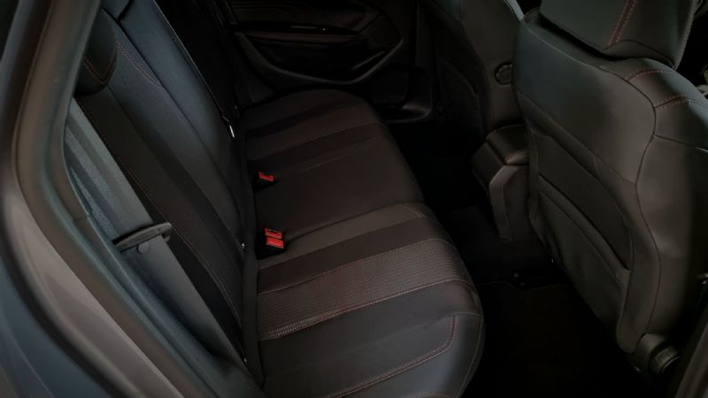 peugeot-308-sw-2018-diesel-1499cc