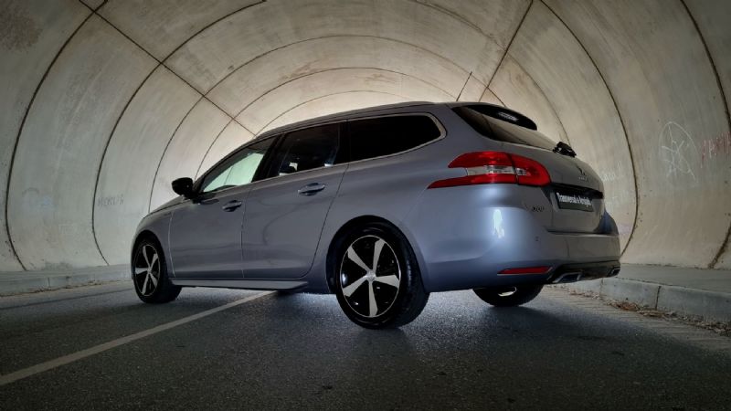 peugeot-308-sw-2018-diesel-1499cc