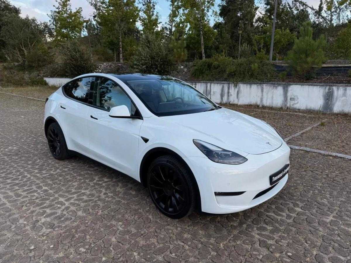 tesla-model-y-2021-eletrico-0cc