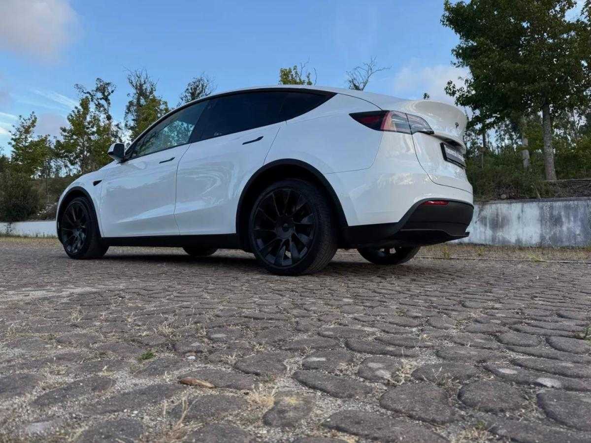 tesla-model-y-2021-eletrico-0cc