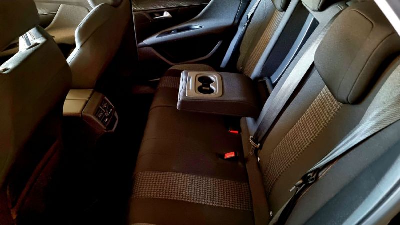 peugeot-3008-2020-diesel-1499cc