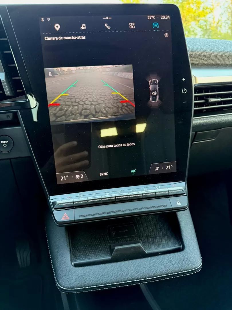 renault-megane-e-tech-2023-eletrico-200cc