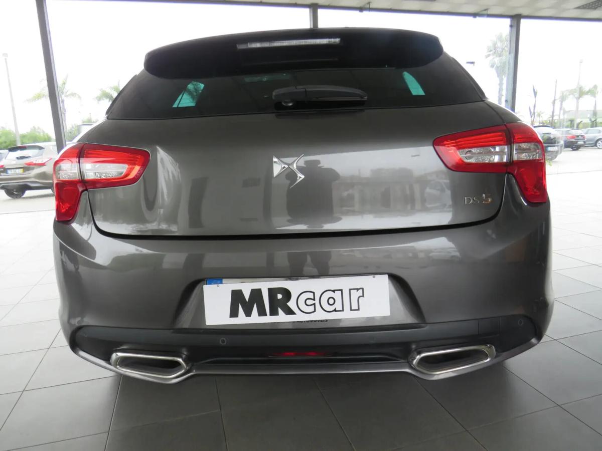 citroen-ds5-2018-diesel-1560cc