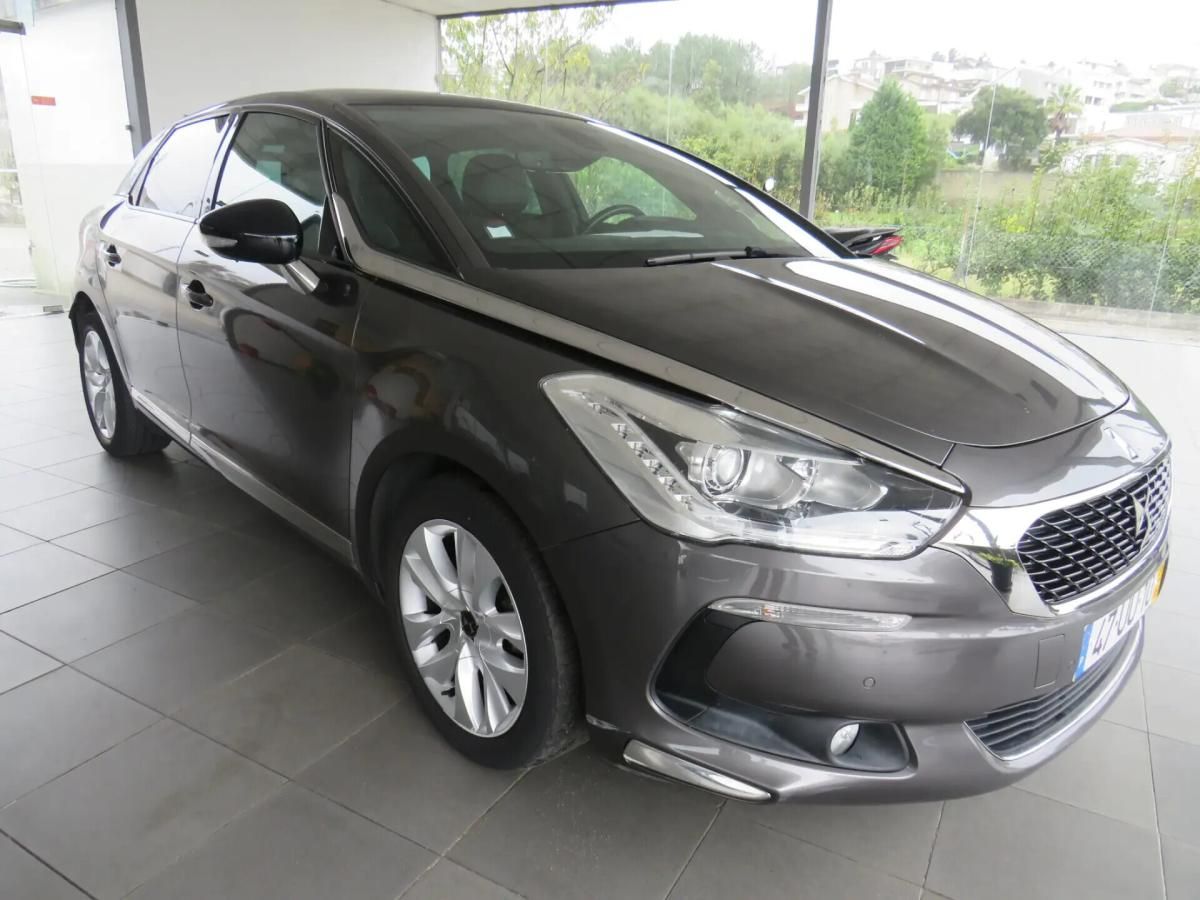 citroen-ds5-2018-diesel-1560cc