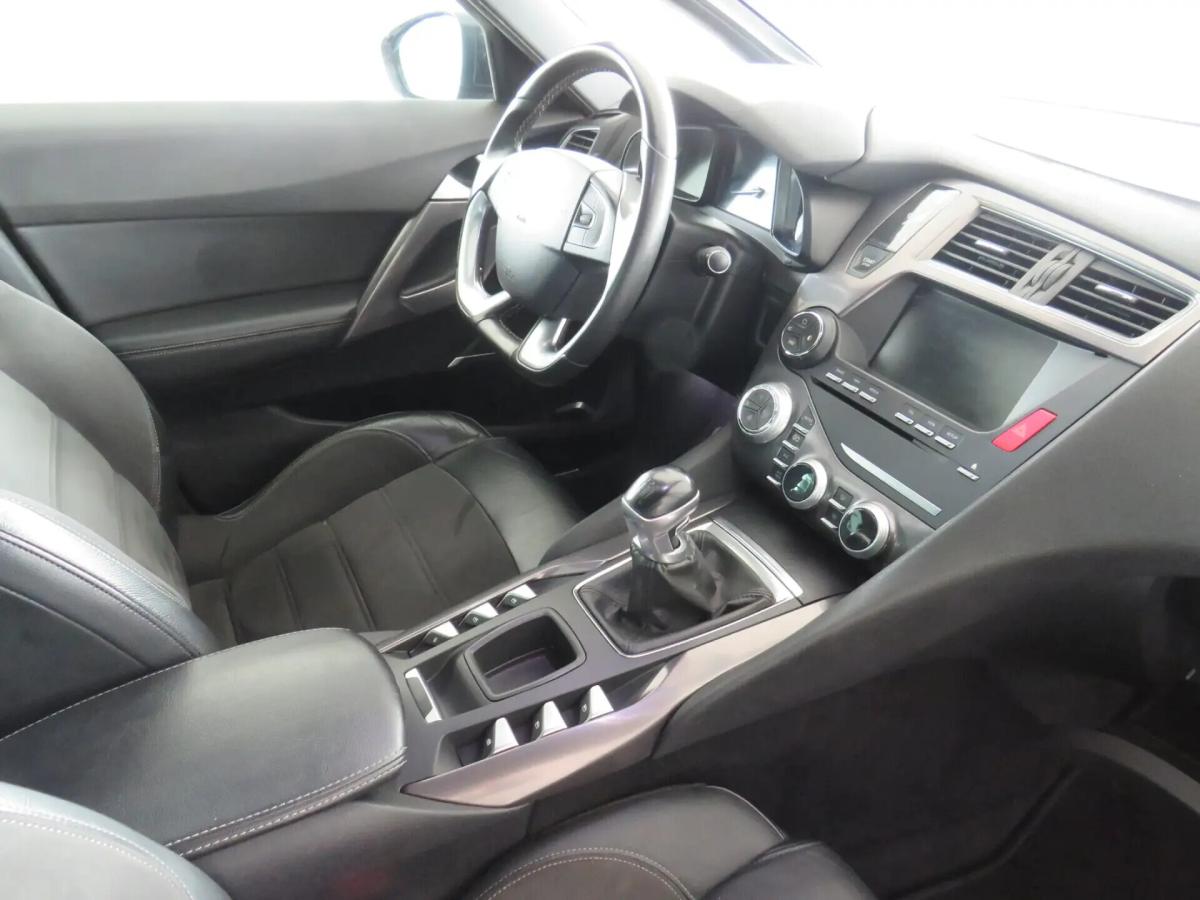 citroen-ds5-2018-diesel-1560cc