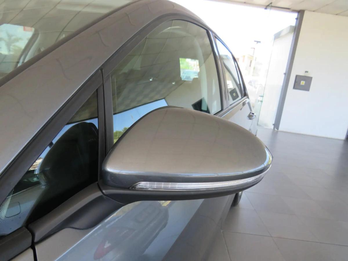volkswagen-golf-2017-diesel-1598cc