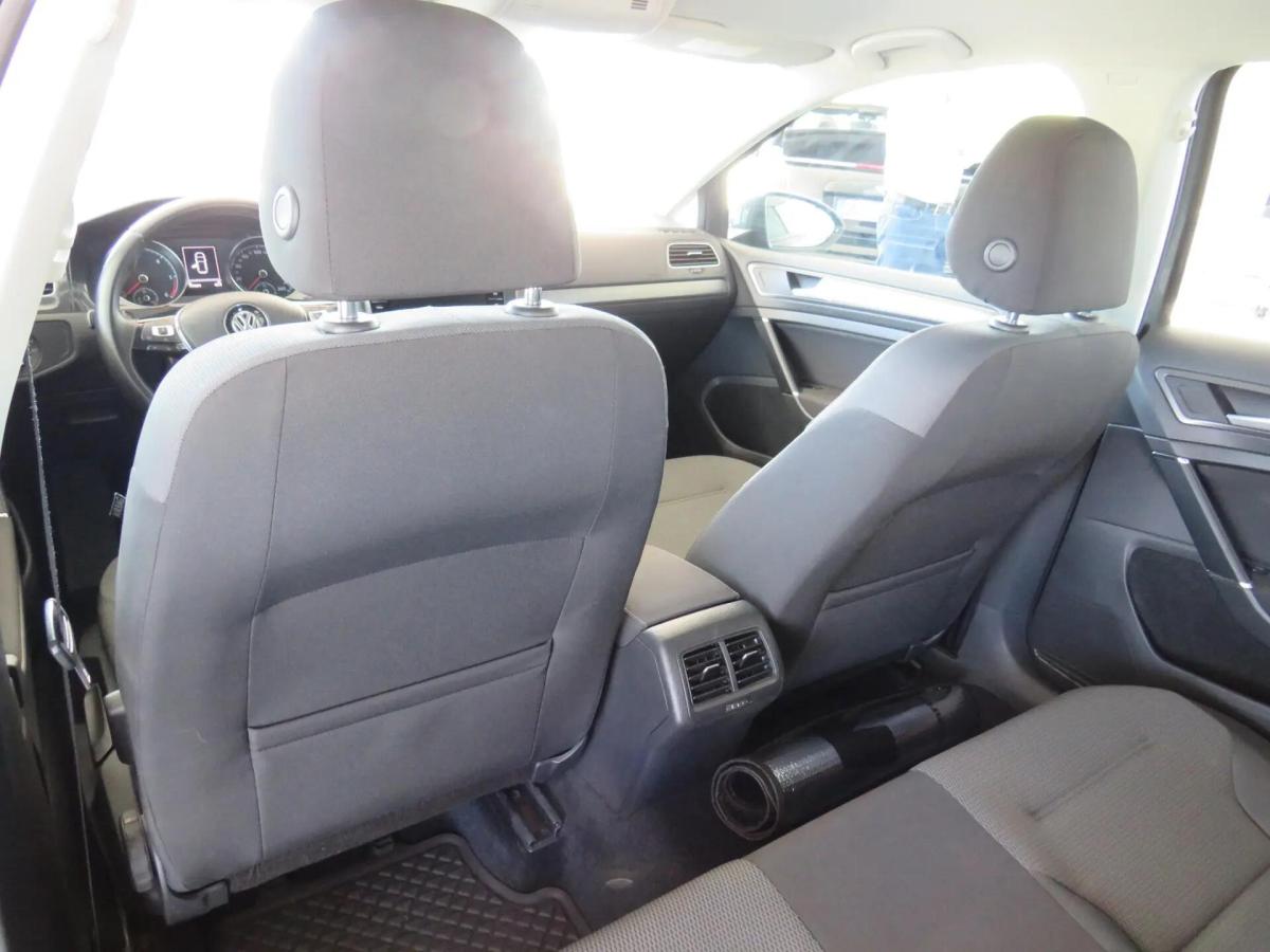 volkswagen-golf-2017-diesel-1598cc
