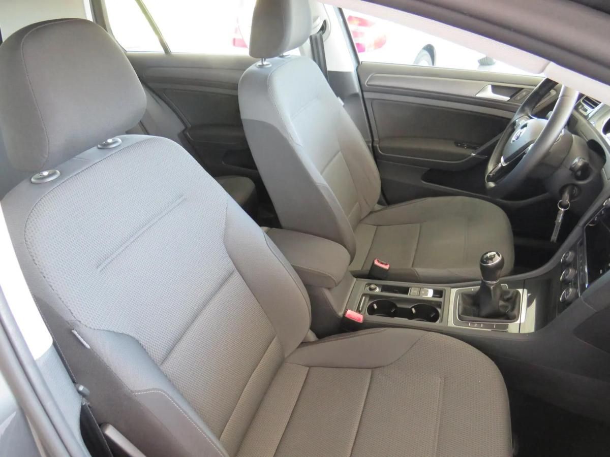 volkswagen-golf-2017-diesel-1598cc