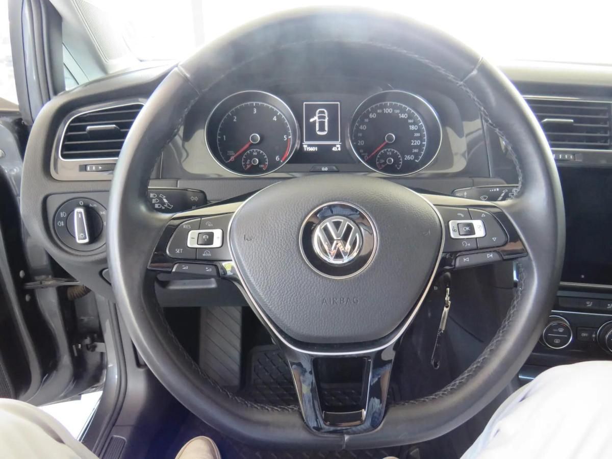 volkswagen-golf-2017-diesel-1598cc