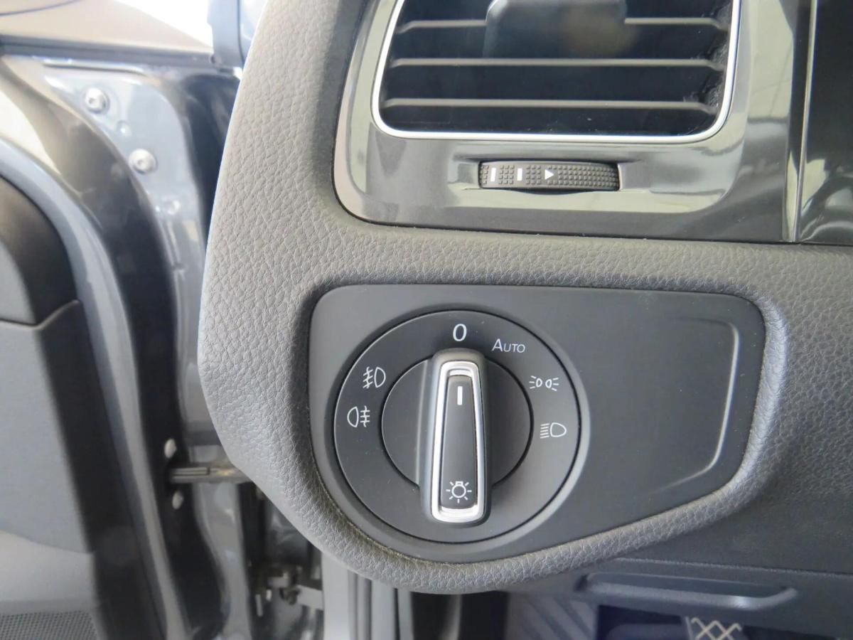 volkswagen-golf-2017-diesel-1598cc