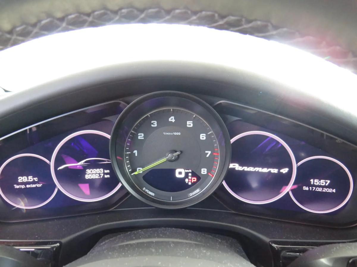 porsche-panamera-2021-hibrido-a-gasolina-2894cc