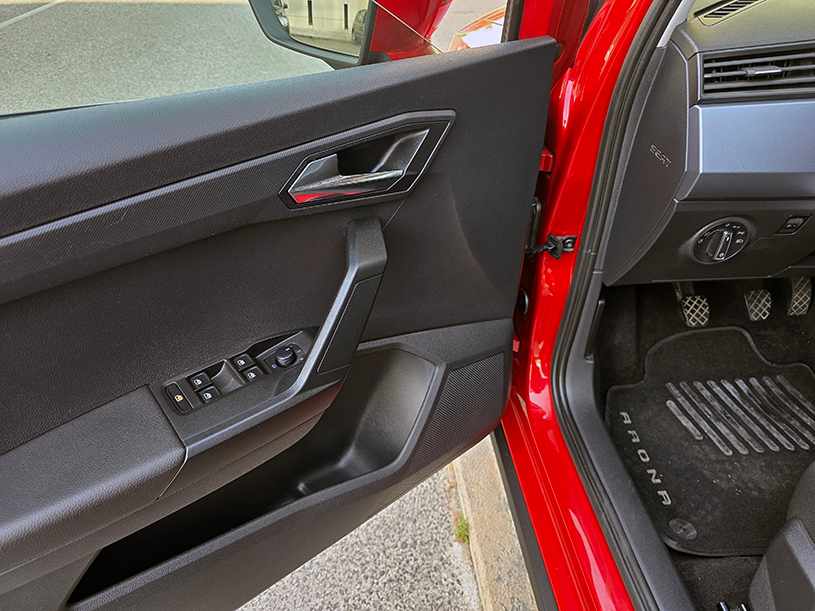 seat-arona-1-0-tsi-2018-gasolina-999cc