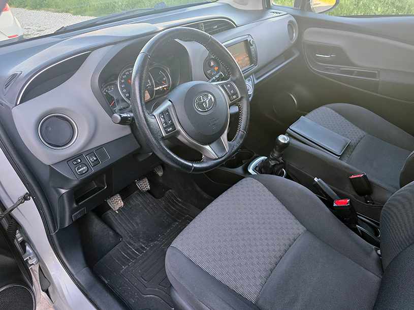 toyota-yaris-1-0-hybrid-2015-gasolina-998cc