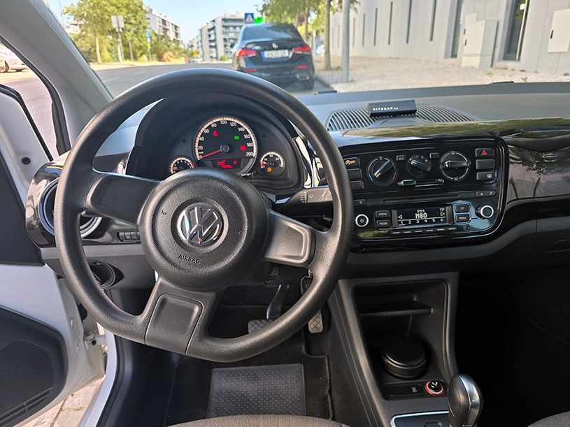 volkswagen-up-1-0-2014-gasolina-999cc