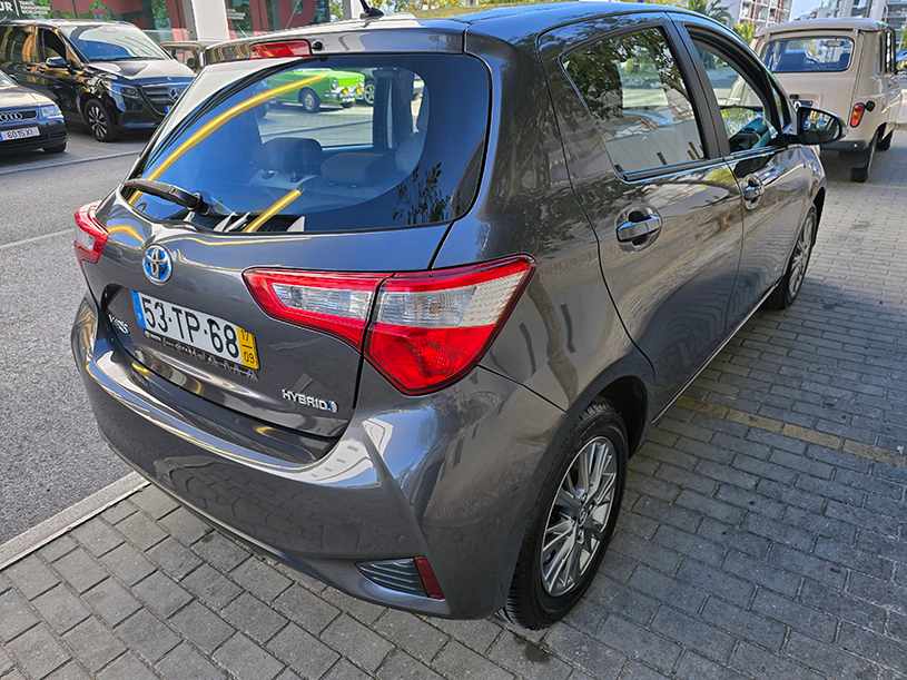 toyota-yaris-hybrid-2017-gasolina-1497cc