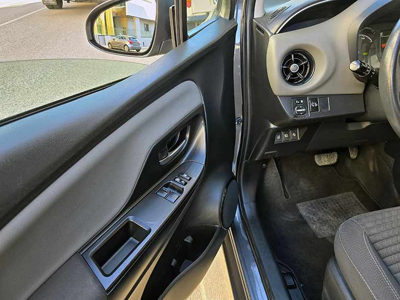 toyota-yaris-hybrid-2017-gasolina-1497cc