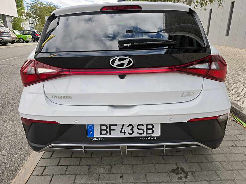 hyundai-i20-1-2-mpi-2023-gasolina-1197cc